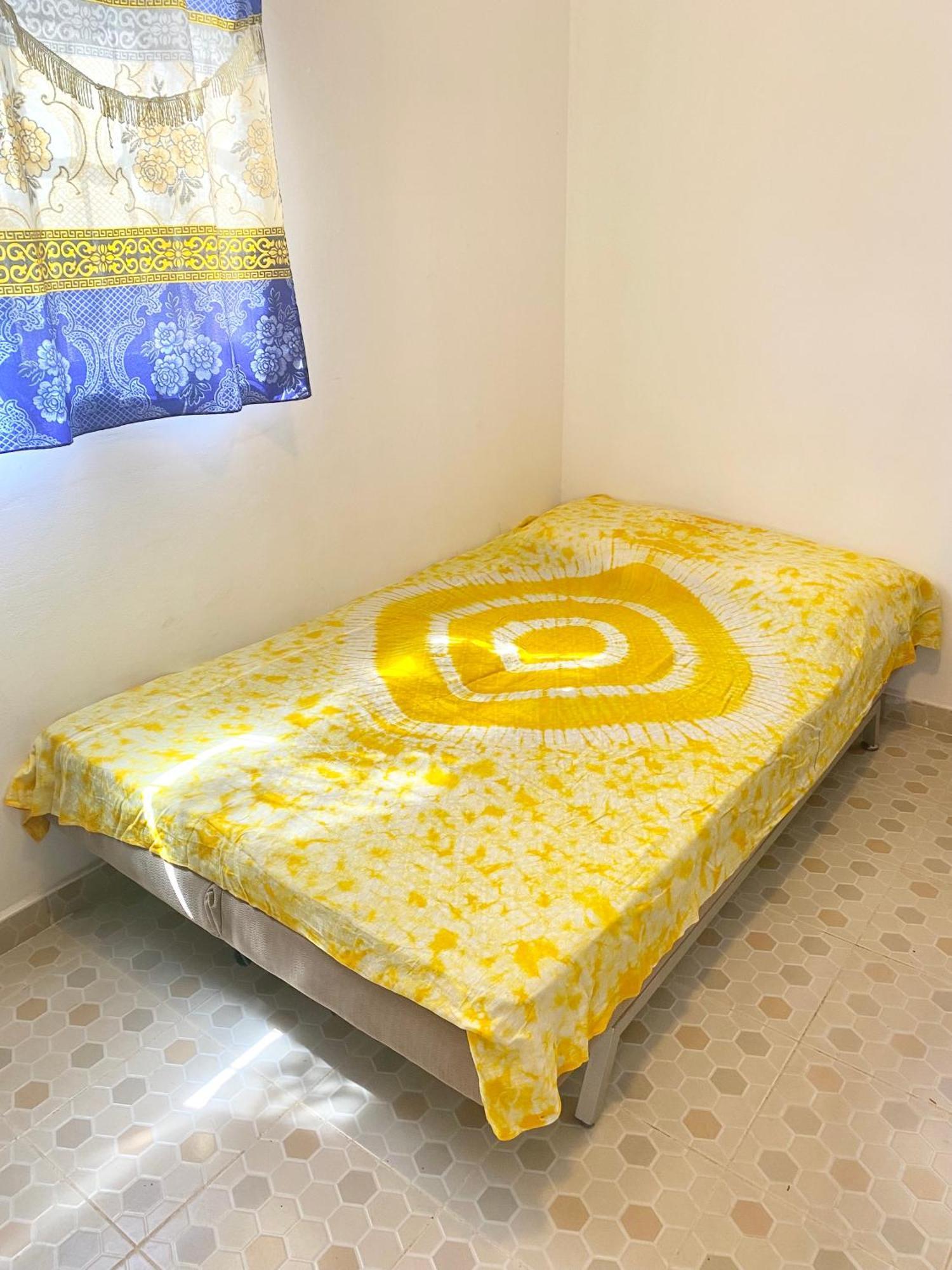 Hotel Dabo House Brufut Esterno foto